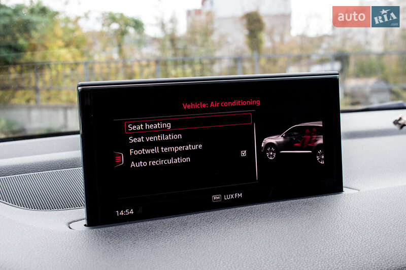 Позашляховик / Кросовер Audi Q7 2017 в Львові