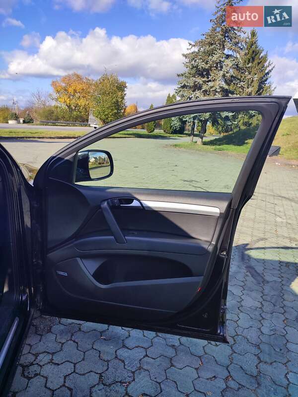 Внедорожник / Кроссовер Audi Q7 2010 в Дубно фото 8 Внедорожник / Кроссовер Audi Q7 2010 в Дубно