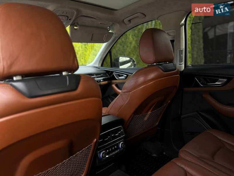 Позашляховик / Кросовер Audi Q7 2017 в Стрию фото 50 Позашляховик / Кросовер Audi Q7 2017 в Стрию