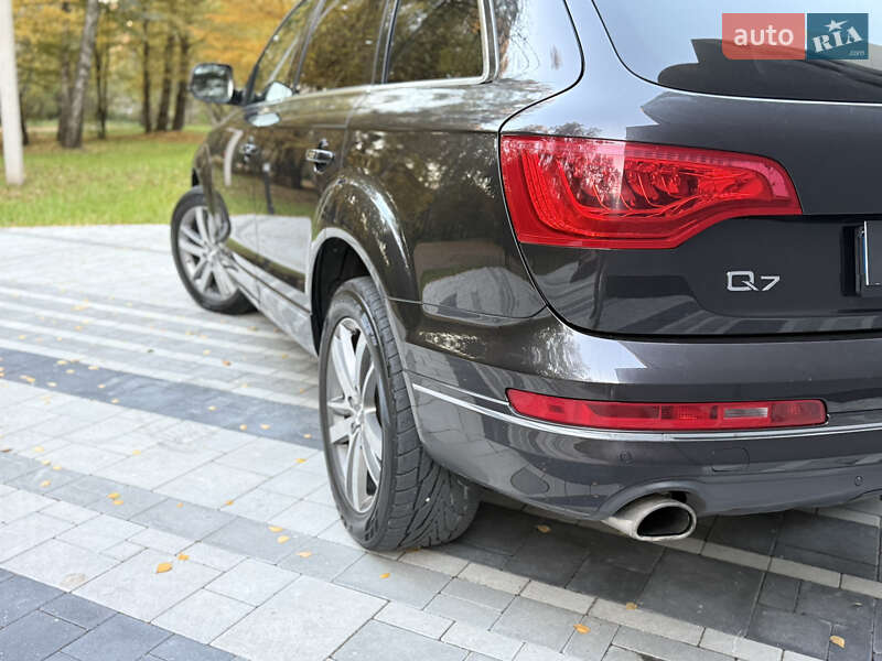 Позашляховик / Кросовер Audi Q7 2014 в Тернополі
