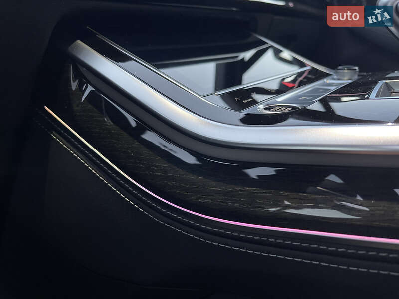 Позашляховик / Кросовер Audi Q7 2024 в Ужгороді