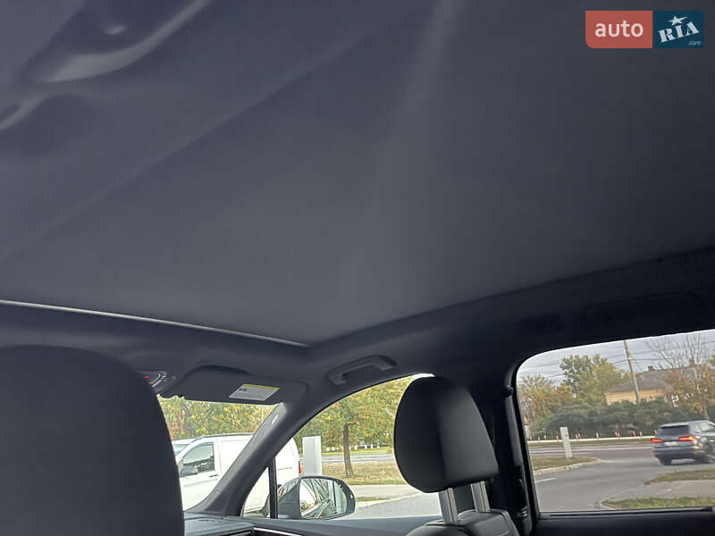 Позашляховик / Кросовер Audi Q7 2024 в Ужгороді