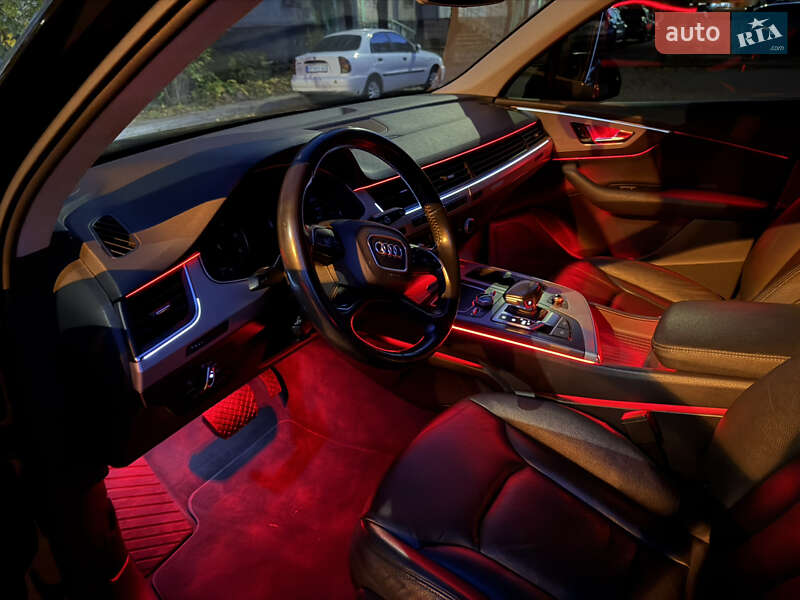 Позашляховик / Кросовер Audi Q7 2015 в Запоріжжі фото 28 Позашляховик / Кросовер Audi Q7 2015 в Запоріжжі