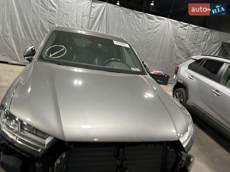 Внедорожник / Кроссовер Audi Q7 2017 в Киеве