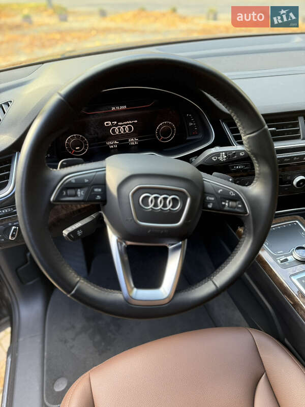 Позашляховик / Кросовер Audi Q7 2016 в Львові фото 24 Позашляховик / Кросовер Audi Q7 2016 в Львові