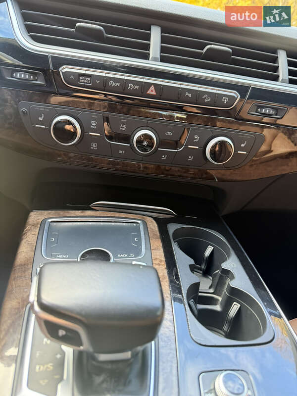 Позашляховик / Кросовер Audi Q7 2016 в Львові фото 26 Позашляховик / Кросовер Audi Q7 2016 в Львові