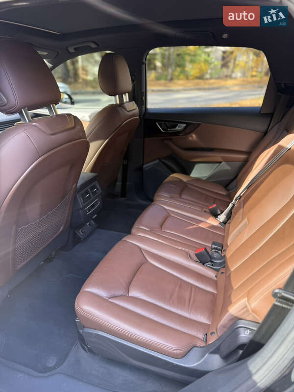 Позашляховик / Кросовер Audi Q7 2016 в Львові фото 29 Позашляховик / Кросовер Audi Q7 2016 в Львові