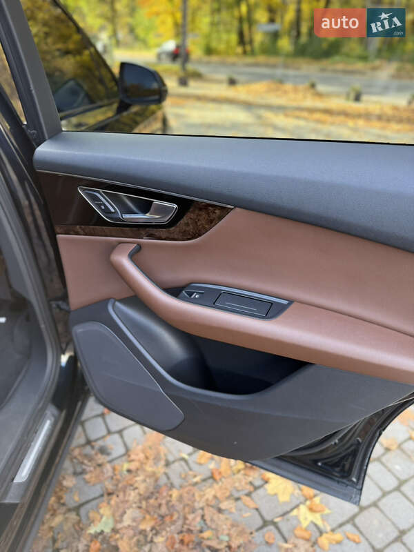 Позашляховик / Кросовер Audi Q7 2016 в Львові фото 31 Позашляховик / Кросовер Audi Q7 2016 в Львові
