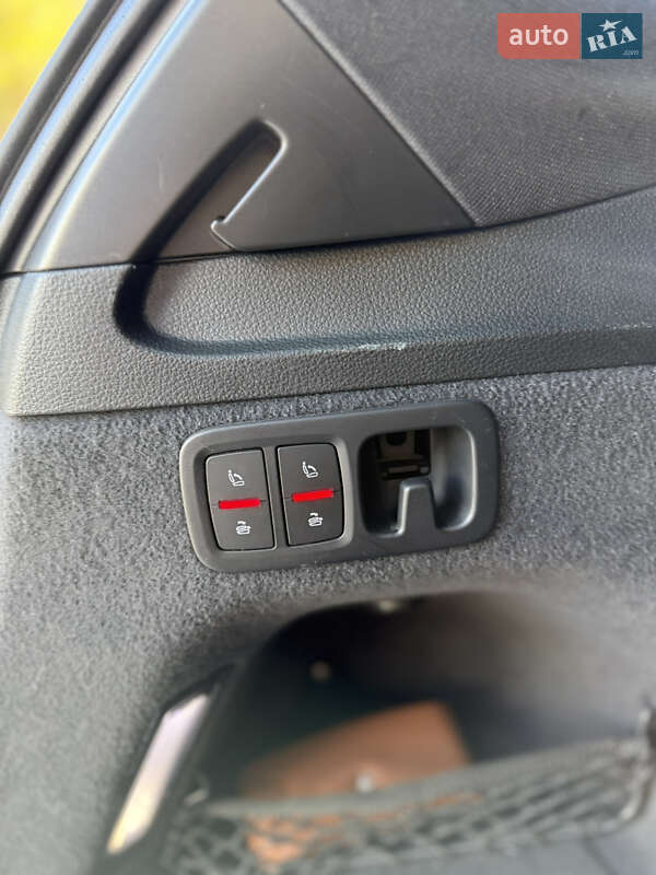 Позашляховик / Кросовер Audi Q7 2016 в Львові фото 33 Позашляховик / Кросовер Audi Q7 2016 в Львові