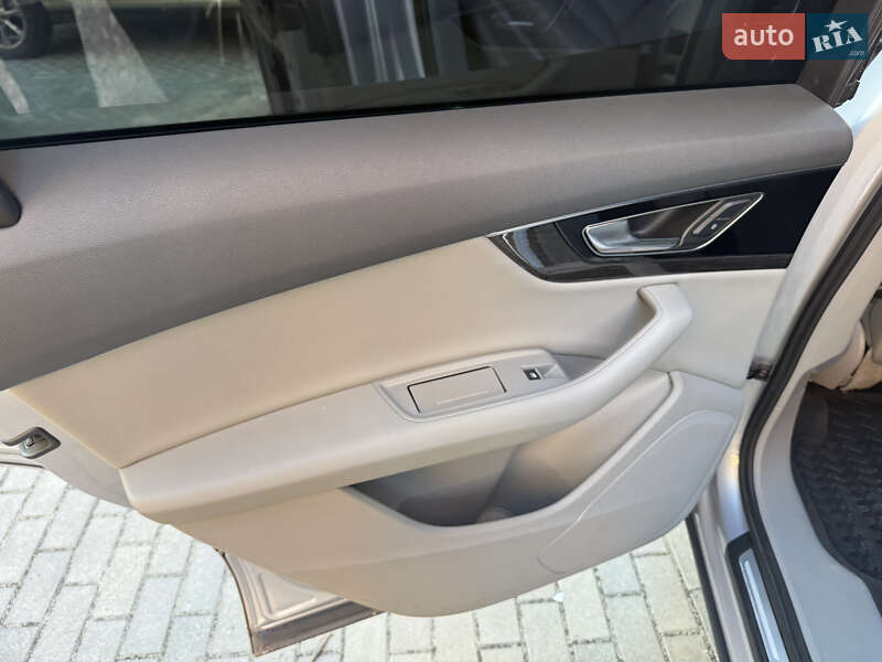 Внедорожник / Кроссовер Audi Q7 2015 в Киеве фото 17 Внедорожник / Кроссовер Audi Q7 2015 в Киеве