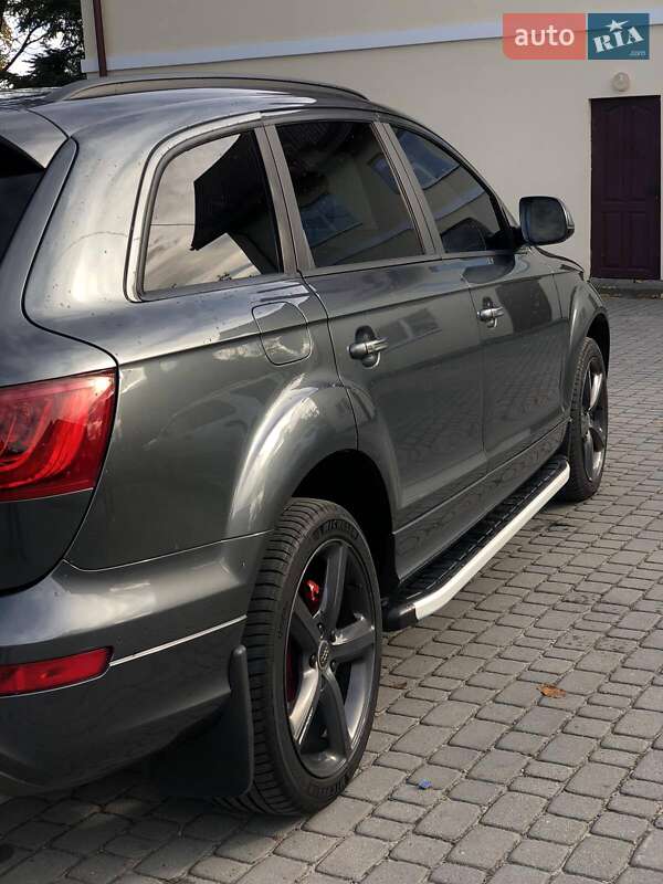 Позашляховик / Кросовер Audi Q7 2015 в Львові