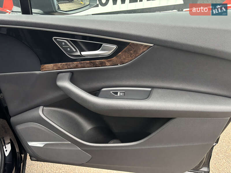 Внедорожник / Кроссовер Audi Q7 2016 в Киеве фото 12 Внедорожник / Кроссовер Audi Q7 2016 в Киеве