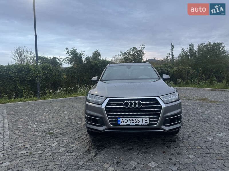 Позашляховик / Кросовер Audi Q7 2017 в Мукачевому фото 5 Позашляховик / Кросовер Audi Q7 2017 в Мукачевому