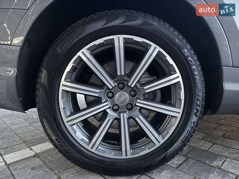 Позашляховик / Кросовер Audi Q7 2017 в Львові фото 14 Позашляховик / Кросовер Audi Q7 2017 в Львові