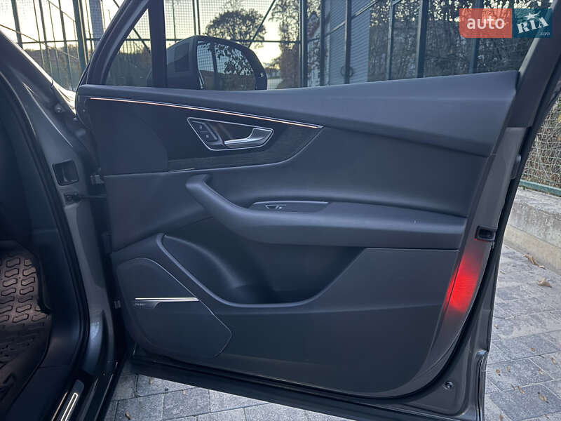 Позашляховик / Кросовер Audi Q7 2017 в Львові фото 35 Позашляховик / Кросовер Audi Q7 2017 в Львові