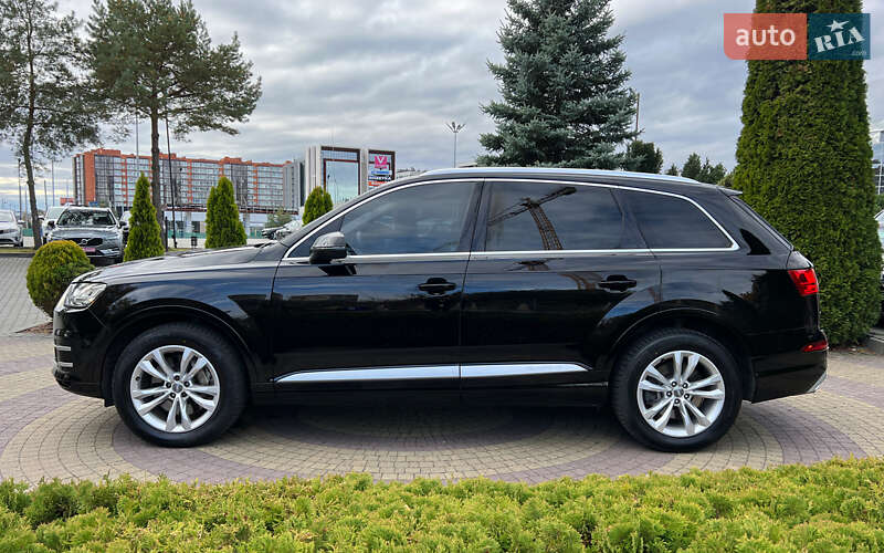 Позашляховик / Кросовер Audi Q7 2019 в Львові
