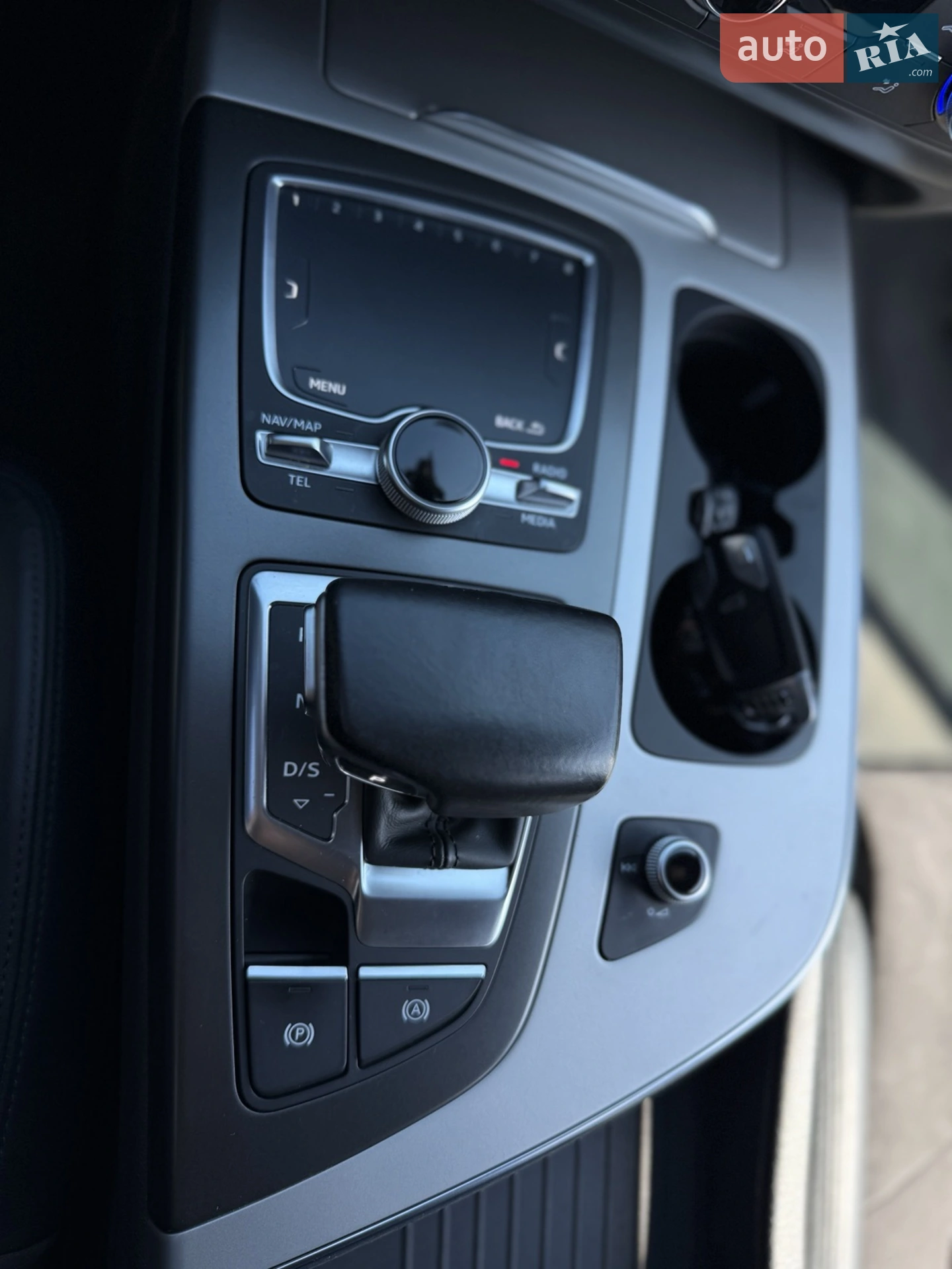 2016 Audi Q7 - мініатюра 9