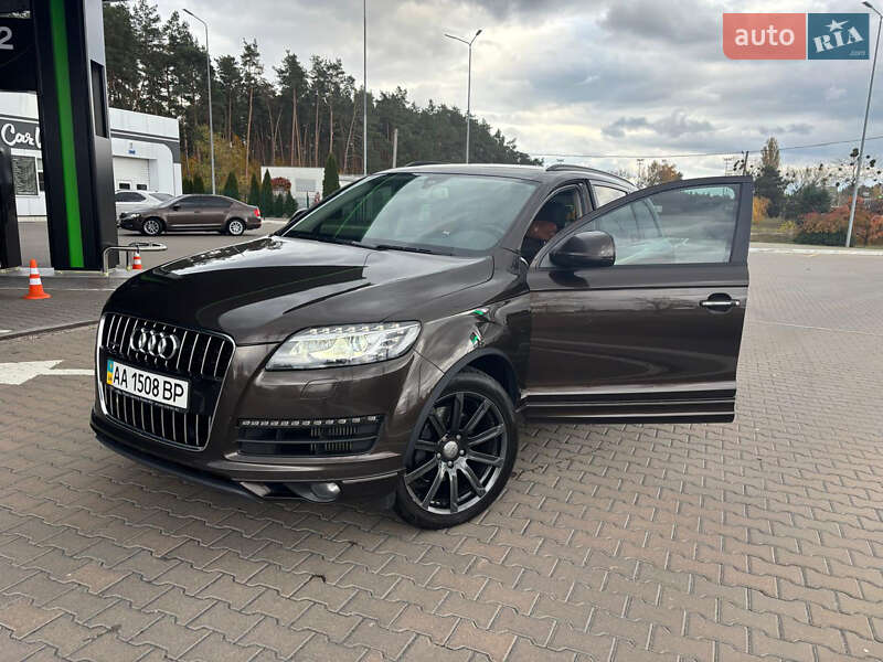 Позашляховик / Кросовер Audi Q7 2012 в Києві