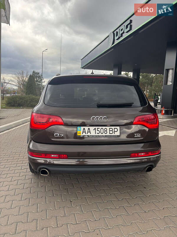 Позашляховик / Кросовер Audi Q7 2012 в Києві