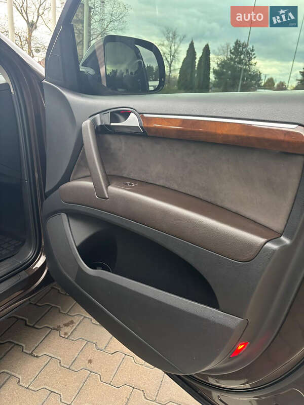 Позашляховик / Кросовер Audi Q7 2012 в Києві