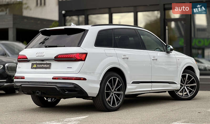 Внедорожник / Кроссовер Audi Q7 2022 в Киеве фото 4 Внедорожник / Кроссовер Audi Q7 2022 в Киеве