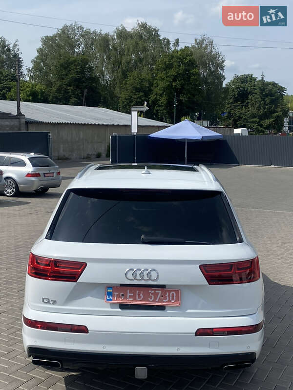 Позашляховик / Кросовер Audi Q7 2017 в Рівному фото 10 Позашляховик / Кросовер Audi Q7 2017 в Рівному