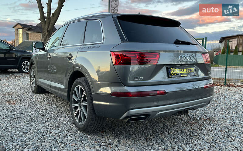 Внедорожник / Кроссовер Audi Q7 2017 в Коломые