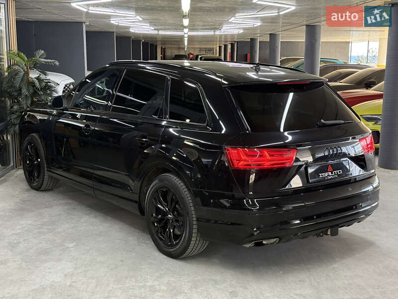 Позашляховик / Кросовер Audi Q7 2017 в Одесі