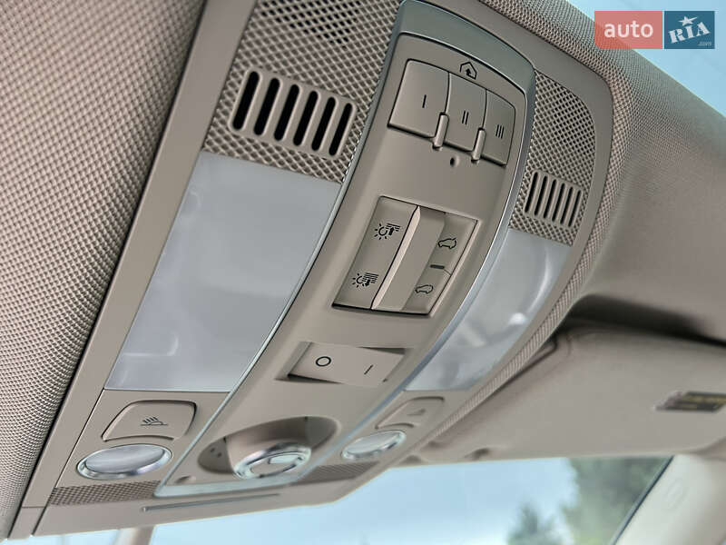 Позашляховик / Кросовер Audi Q7 2012 в Дніпрі