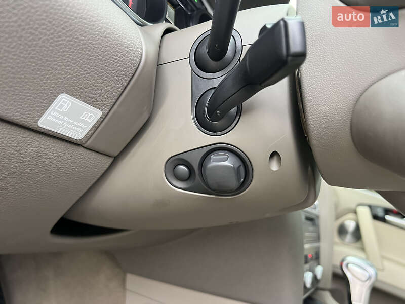 Позашляховик / Кросовер Audi Q7 2012 в Дніпрі