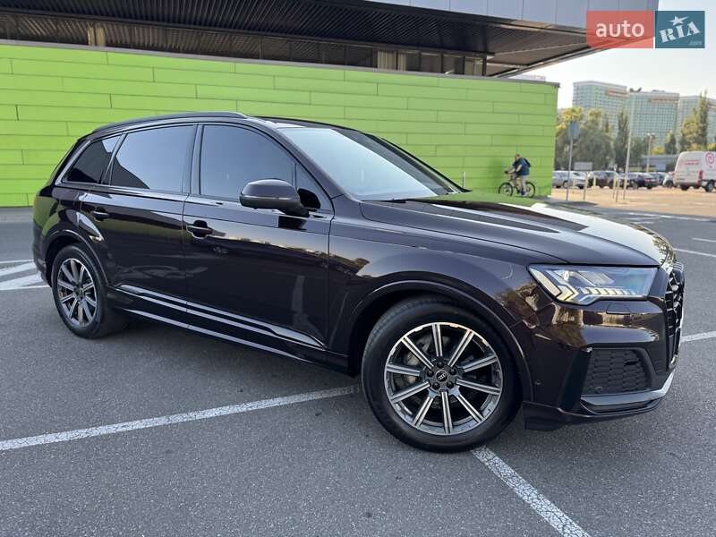 Внедорожник / Кроссовер Audi Q7 2022 в Киеве фото 11 Внедорожник / Кроссовер Audi Q7 2022 в Киеве