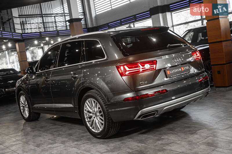 Позашляховик / Кросовер Audi Q7 2015 в Одесі фото 4 Позашляховик / Кросовер Audi Q7 2015 в Одесі