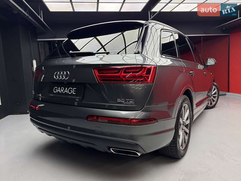 Позашляховик / Кросовер Audi Q7 2019 в Києві