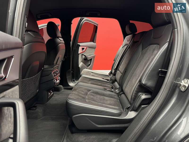 Позашляховик / Кросовер Audi Q7 2019 в Києві