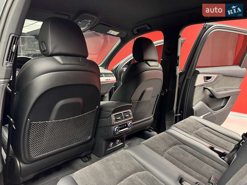 Позашляховик / Кросовер Audi Q7 2019 в Києві