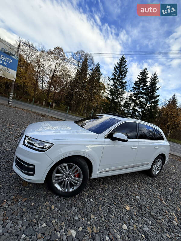 Позашляховик / Кросовер Audi Q7 2018 в Трускавці