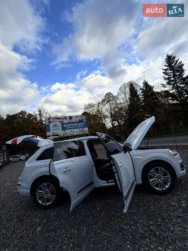 Позашляховик / Кросовер Audi Q7 2018 в Трускавці