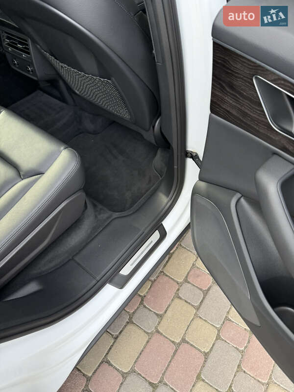 Внедорожник / Кроссовер Audi Q7 2021 в Львове фото 18 Внедорожник / Кроссовер Audi Q7 2021 в Львове