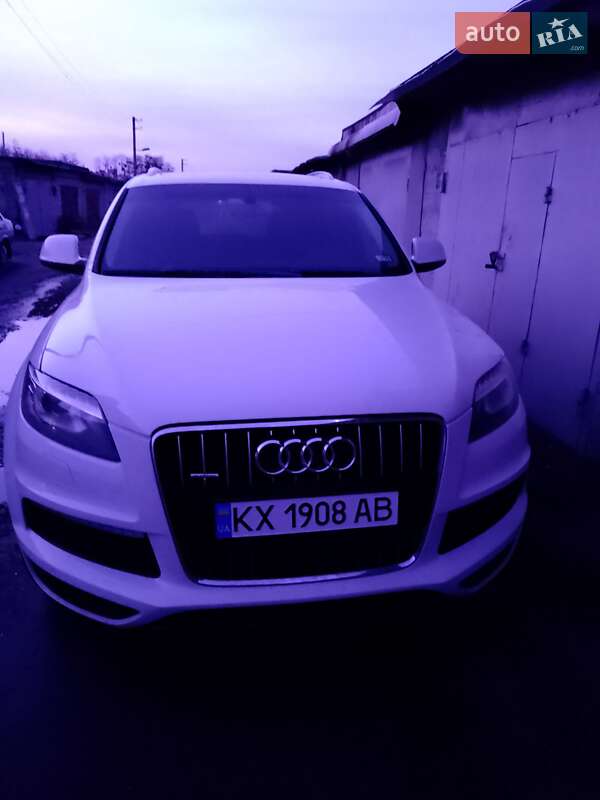 Audi Q7 2015