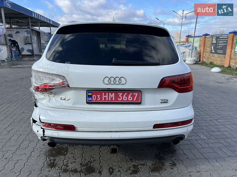 Позашляховик / Кросовер Audi Q7 2011 в Луцьку