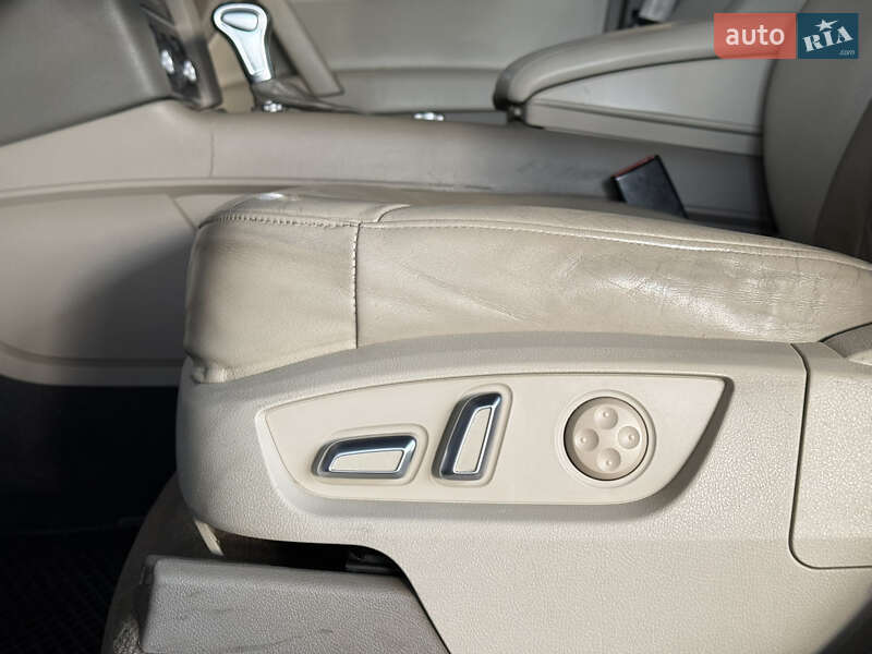 Позашляховик / Кросовер Audi Q7 2013 в Києві