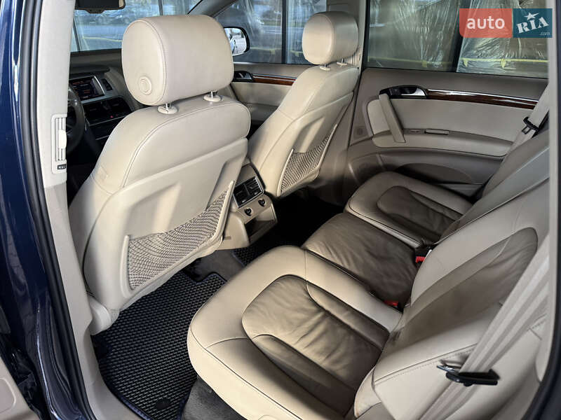 Позашляховик / Кросовер Audi Q7 2013 в Києві