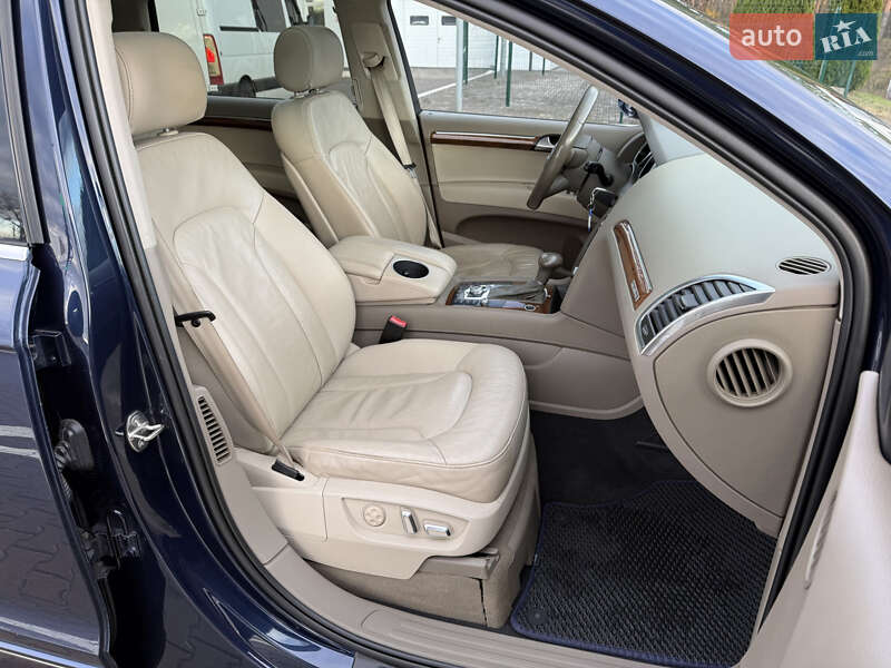 Позашляховик / Кросовер Audi Q7 2013 в Києві