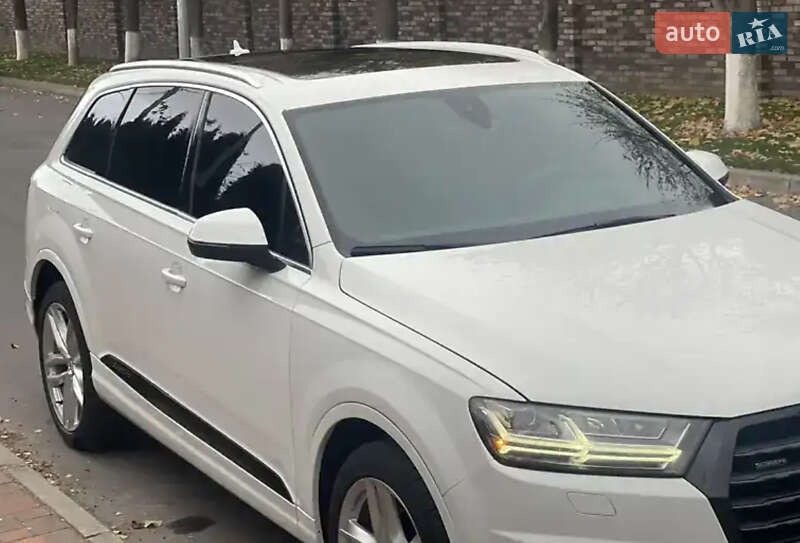 Внедорожник / Кроссовер Audi Q7 2016 в Ивано-Франковске