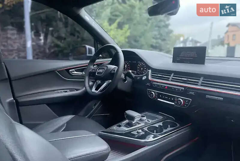 Внедорожник / Кроссовер Audi Q7 2016 в Ивано-Франковске