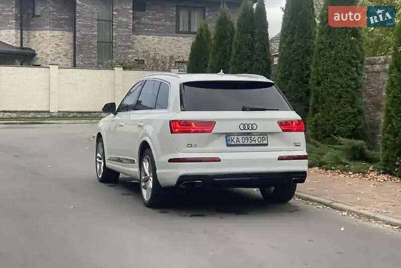 Внедорожник / Кроссовер Audi Q7 2016 в Ивано-Франковске