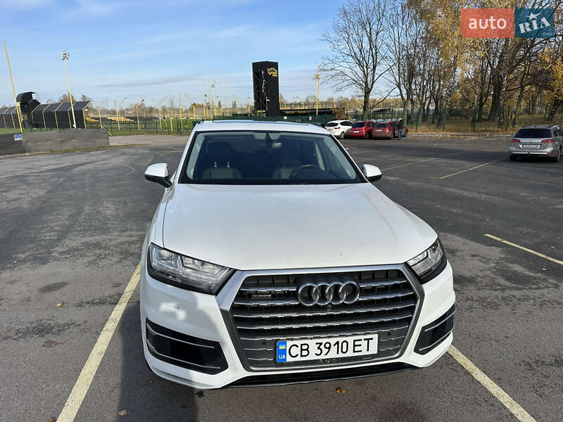Позашляховик / Кросовер Audi Q7 2019 в Чернігові