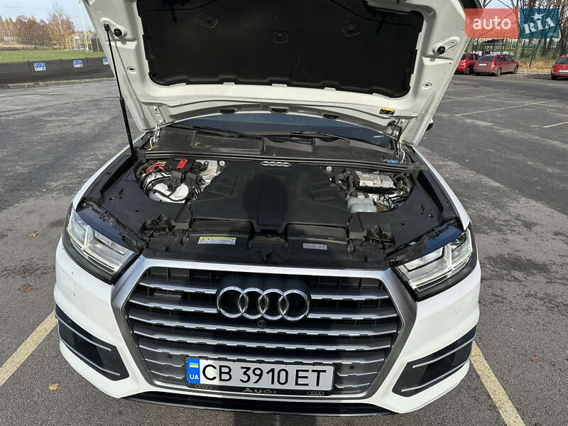 Позашляховик / Кросовер Audi Q7 2019 в Чернігові