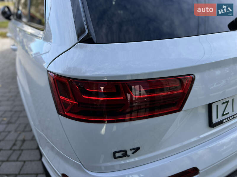 Позашляховик / Кросовер Audi Q7 2017 в Львові фото 11 Позашляховик / Кросовер Audi Q7 2017 в Львові