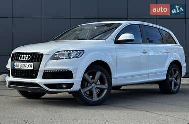 Позашляховик / Кросовер Audi Q7 2015 в Києві